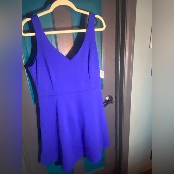 ✨ Lisa & Lucy Cobalt Fit n Flare Skater Dress NWT LG✨ - Picture 1 of 5